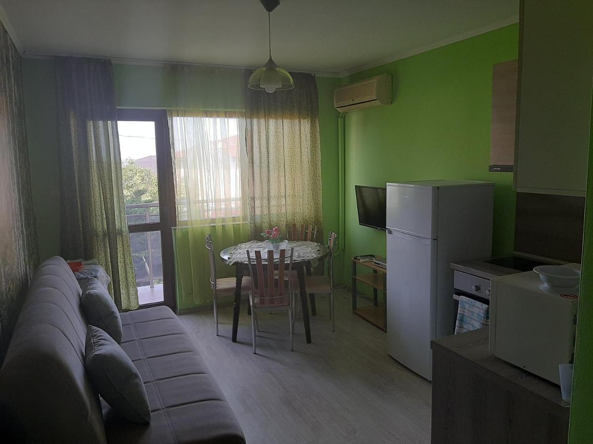 Guest House By The Captain Βάρνα Εξωτερικό φωτογραφία