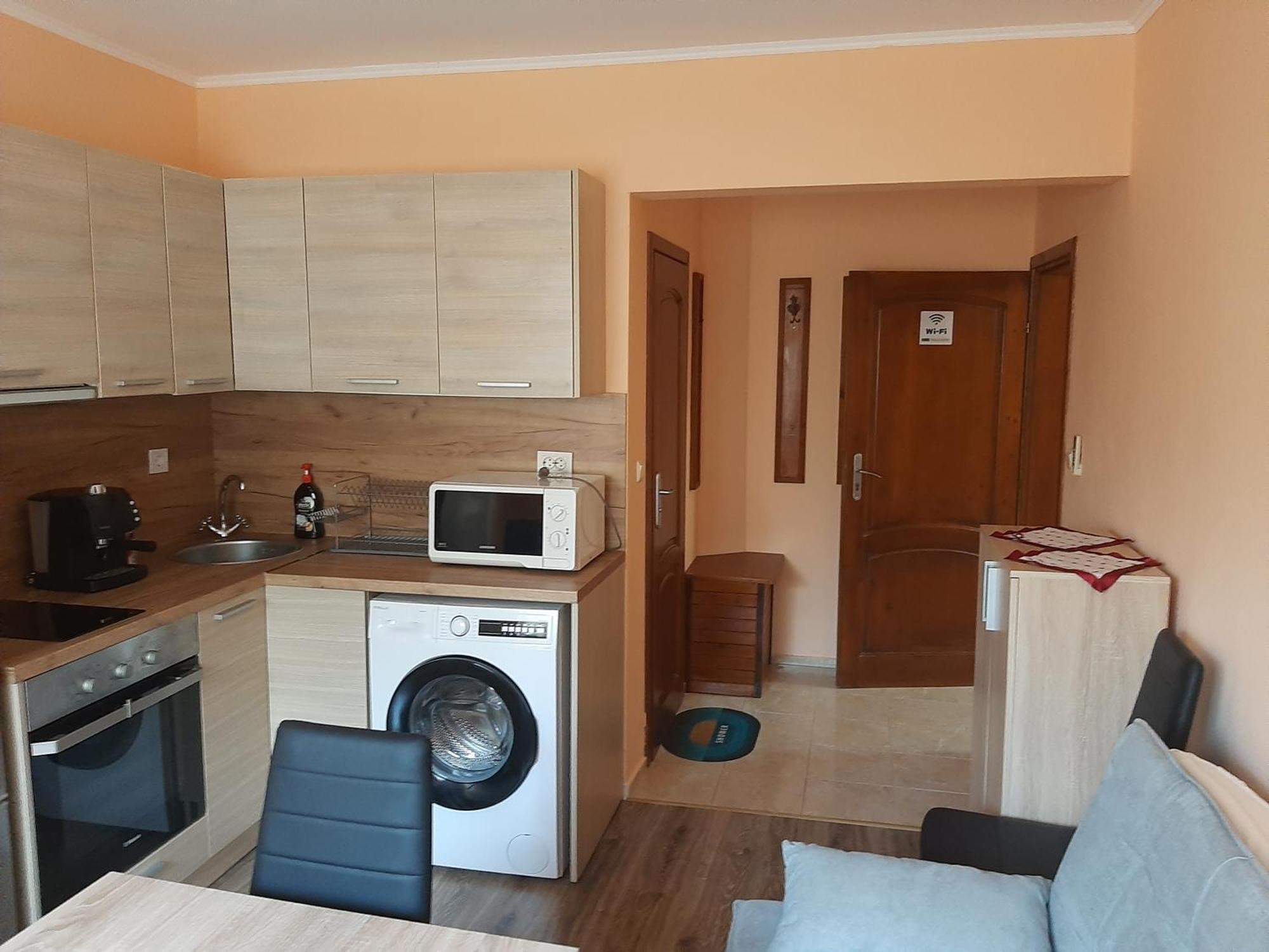Guest House By The Captain Βάρνα Εξωτερικό φωτογραφία